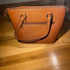 No brand brown bag w/ wallet